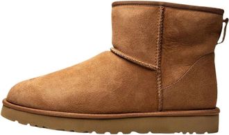 UGG Classic Mini Boot - Heren - Winterlaarzen - Bruin - 45 EU - Su&egrave;de - Schoenen