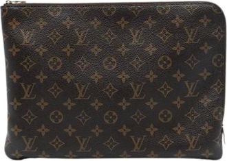 Louis Vuitton Pre-owned Clutches, female, Brown, Size: ONE SIZE Pre-owned Etui Voyage MM