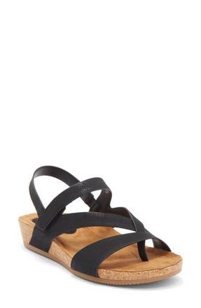 S&ouml;fft Gannon Slingback Sandal in Black at Nordstrom Rack, Size 6.5