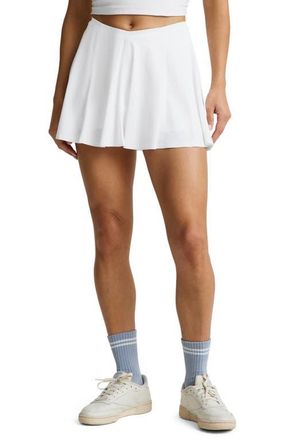 Beyond Yoga Youre a Force Performance Miniskort in White at Nordstrom, Size X-Large