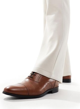 Asos oxford shoes in tan leather with toe cap-Brown