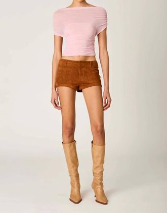 Nia Yale Off-The-Shoulder Top In Cameo Pink