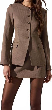 Astr Bellmere Tailored Collarless Jacket In Brown Houndstooth