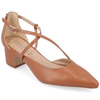 Journee Collection Women & apos;s Galvinn Medium and Wide Width Pumps