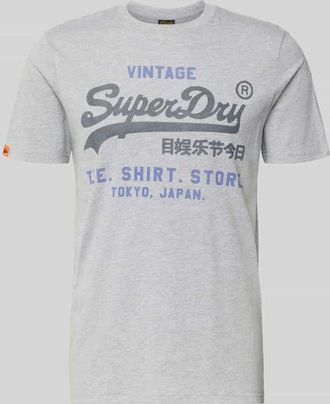Superdry Relaxed Fit T-Shirt mit Logo-Stitching Modell Heritage in Mittelgrau, Gr&ouml;&szlig;e XXL
