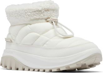 Columbia Snowtrot Shorty Boots, Embrace Warmth, Reflective Innovation, Water Resistant, Quick Access, Enhanced Cushioning, Unmatched Grip - Womens