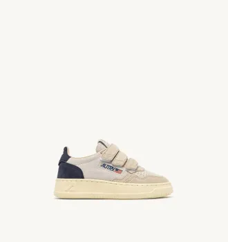 Autry MEDALIST KIDSTRIPES LOW SNEAKERS IN WHITE, SAND AND SPACE BLUE SUEDE TRICOLOR