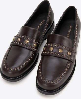 Wittchen Dames Leren Loafers met Decoratieve Klinknagels Bruin Natuurlijk Leer