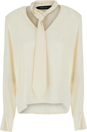 Federica Tosi Overhemden, Dames, Wit, S, Katoen, V-hals Blouse met Lange Mouwen
