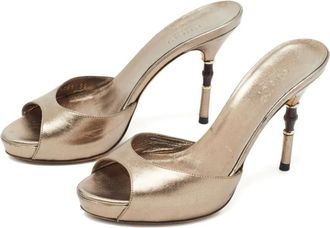 Gucci Sandali in pelle con tacco - Argento