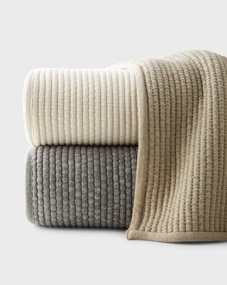 Amity Home Hancock Coverlet, Queen