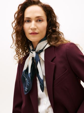 Tommy Hilfiger Seidentuch TOMMY HILFIGER TH FLAG FLORAL SILK LARGE SQUARE, Damen, navy poppy print, Web, Seide, gebl&uuml;mt, Modet&uuml;cher Seidentuch