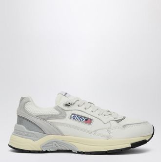 Autry Sneakers Hyperway in mesh and white and grey suede