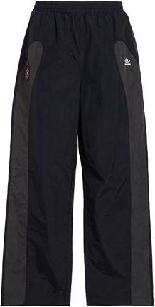 Umbro BOTTOMWEAR - Pantaloni su YOOX.COM