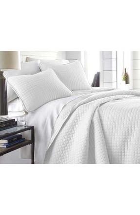 Southshore Fine Linens Vilano Springs Oversized Quilt Set in Bright White at Nordstrom Rack, Size King/california King