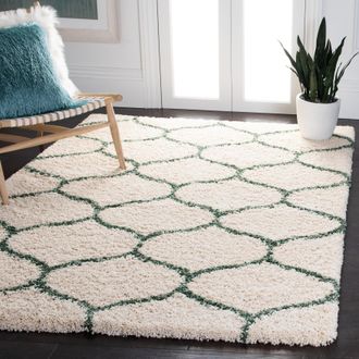 Safavieh Hudson Shag Machine Made Area Rug, Ivory / Green Shag Flokati Style Easy Care