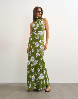 Topshop vestito maxi in raso taglio sbieco con collo a imbuto morbido, allacciato al collo, schiena aperta e stampa floreale verde-Multicolore