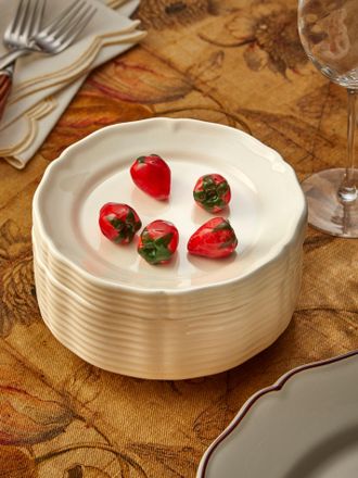 Este Ceramiche Porcellane Strawberries Hand-Painted Ceramic Trompe-Loeil Small Serving Dish