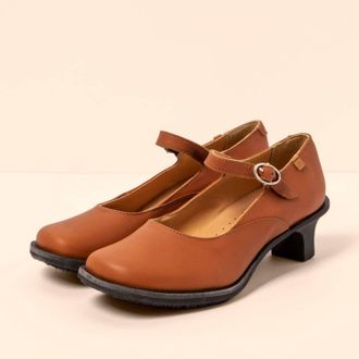 El Naturalista Womens Igusa Wax Nappa Shoes In Toffee