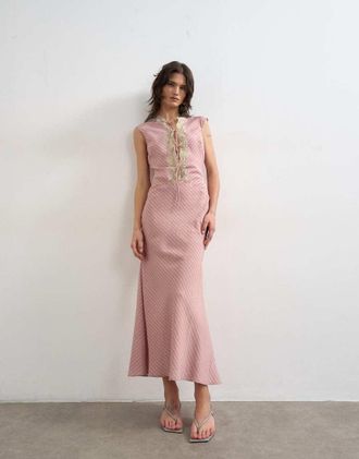 Topshop vestito lungo delicato con allacciatura frontale e inserto in pizzo a righe rosa