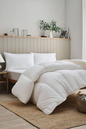 Christy Classic Filled Hollowfibre 13.5 Tog Duvet in White | Size: King