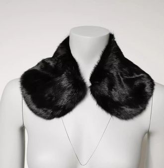 Dolce & Gabbana Black Fur Shawl Neck Wrap Cover Collar Womens Scarf