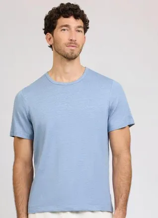 Onia Stretch Linen Crewneck Short Sleeve Tee in Soft Blue at Nordstrom, Size Small
