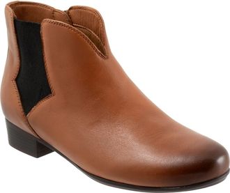 Trotters Monroe Side Zip Ankle Bootie in Luggage at Nordstrom, Size 10.5