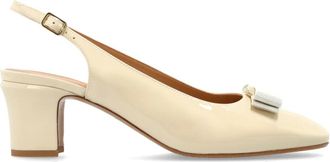 Ferragamo Vetty 55 Pumps met Hak - Dames - Pumps - Beige - 36 EU - Leer - Schoenen