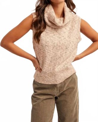 Hem & Thread Two Tone Sweater Vest In Blush