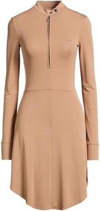 Courr&egrave;ges VESTITI - Vestiti corti su YOOX.COM