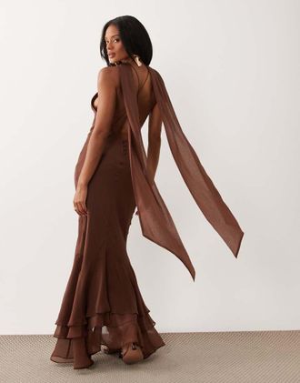 Asos Vestito lungo allacciato al collo color cioccolato amaro con foulard e volant sul fondo-Marrone