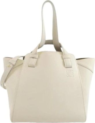 Loewe Pre-owned Handbags, female, White, Size: ONE SIZE Pre-owned Leather Shoulder Bag