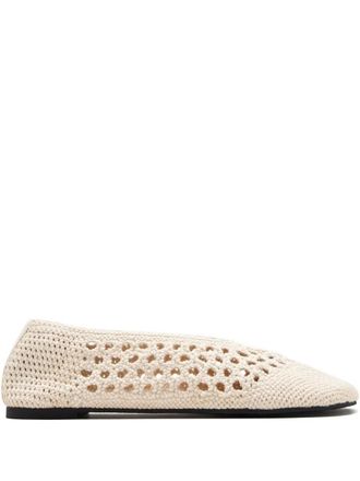 Stella McCartney crochet-knit ballet shoes - Neutrals