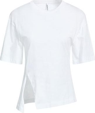 Liviana Conti TOPWEAR - T-shirts on YOOX.COM
