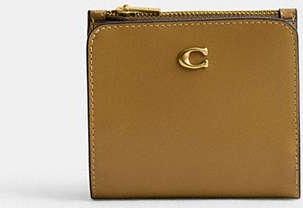 Coach Essential Slim Billfold Wallet