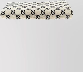 Gucci patrick patterned beach towel with soft texture