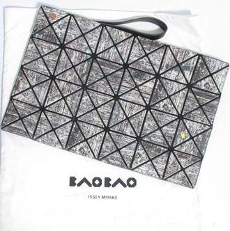 Issey Miyake Gray Nylon Polyester Elastane Brass Clutch Bag (Pre-Owned)