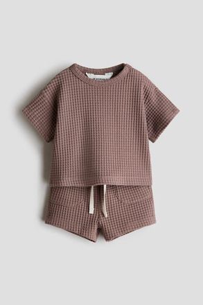H&M 2-piece waffled cotton set in Brown at Nordstrom, Size Newborn