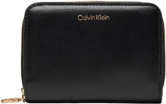 Calvin Klein Medium Flap Zip Wallet - Dames - Portefeuilles - Zwart - ONE Size - Accessoires