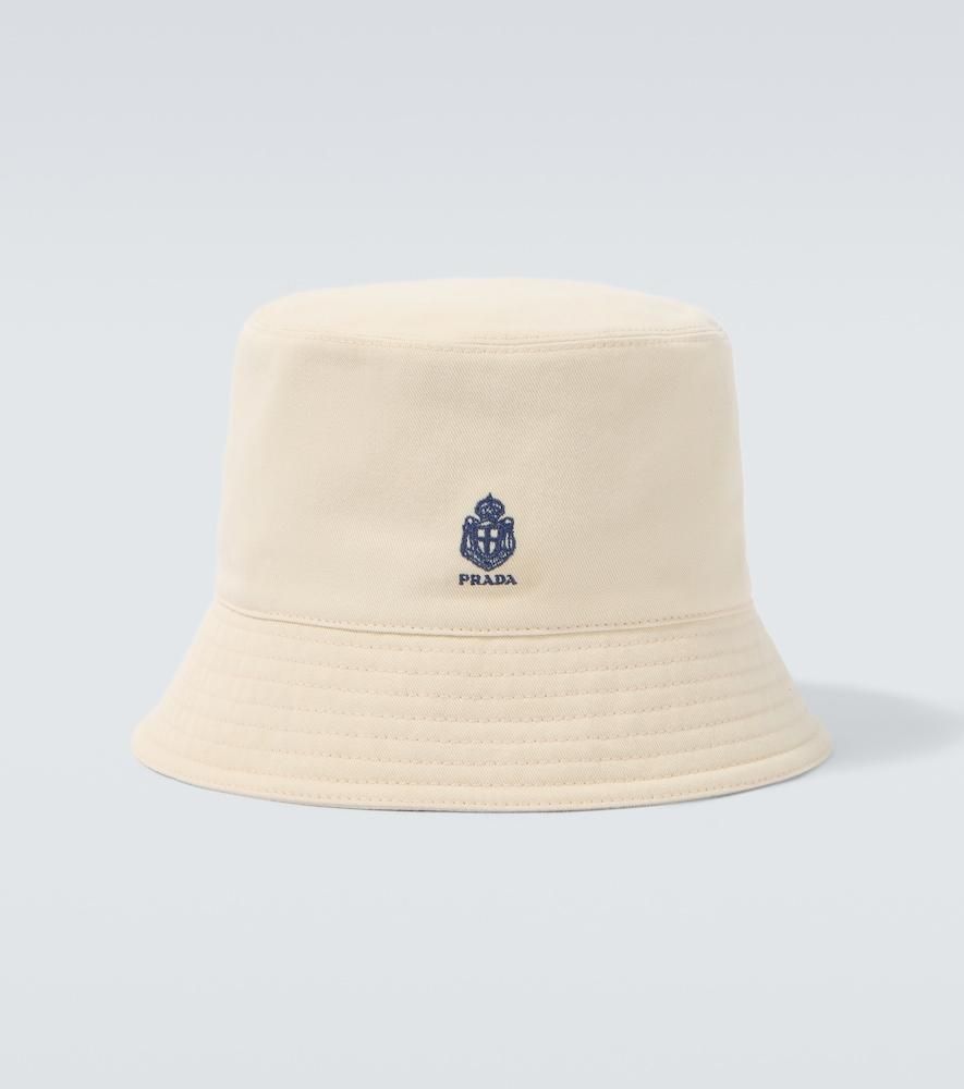 Luxury  Light Blue Triangle Logo Bucket Hat Prada Re-Nylon Metal Triangle Logo Womens Bucket Hat Astrale  main image 2
