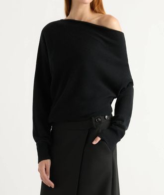 Elan Off The Shoulder Long Sleeve Sweater In Black