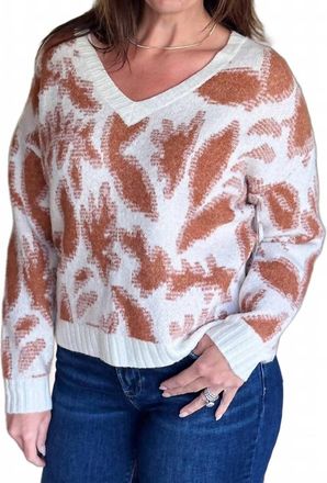 Tribal V-Neck Weather Sweater In Rust And White