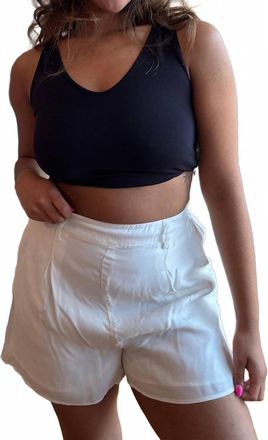 Sadie & Sage Coastal Crew Pleated Shorts In White