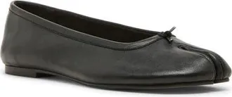 Steve Madden Calico Split Toe Ballet Flat in Black Leather at Nordstrom, Size 7.5
