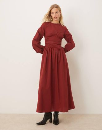Asos Vestito lungo girocollo in popeline color bordeaux con vita arricciata e maniche voluminose-Rosso
