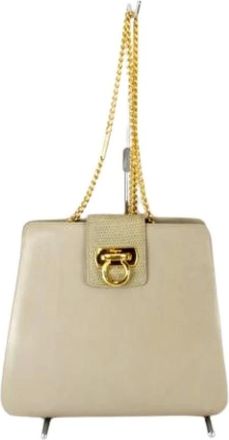 Ferragamo Pre-owned Shoulder Bags, female, Beige, Size: ONE SIZE Pre-owned Leather Shoulder Bag