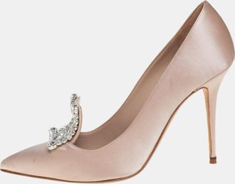 Manolo Blahnik Beige Satin Borlak Pointed Toe Pumps