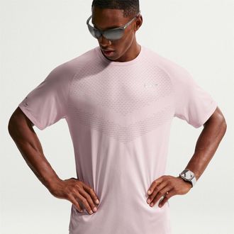 Nike Stride T-shirt voor heren (Lichtrood)