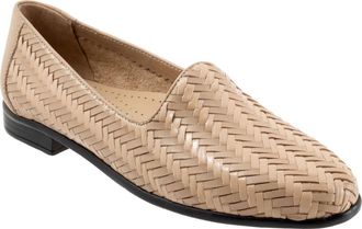 Trotters Liz III Flat in Beige/Beige Metallic at Nordstrom, Size 10.5